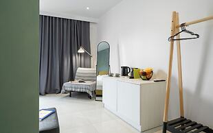 24K Athena Suites