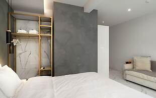 24K Athena Suites