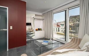 24K Athena Suites