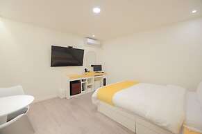 Elysian Hotel