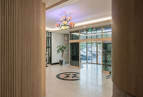 Elysian Hotel