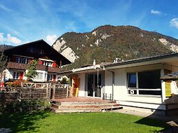 Adventure Guesthouse