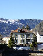 Adventure Guesthouse