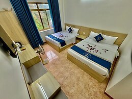 Cat Ba Plaza Hotel