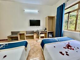 Cat Ba Plaza Hotel