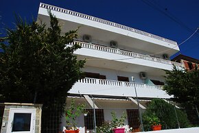 Vila Renato