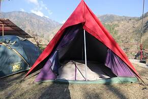 Triund Camps Riverside Resort