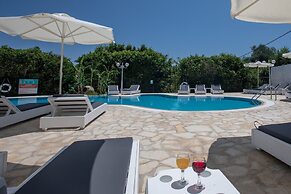 Pelagos Apartments