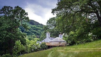 Hapus Yurt - Two Beautiful Yurts and Barn Cottage