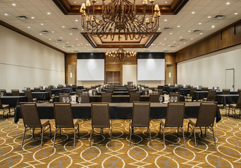 Red Deer Resort & Casino