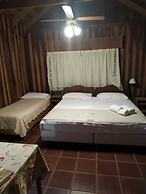 Hotel Cabanas del Parque