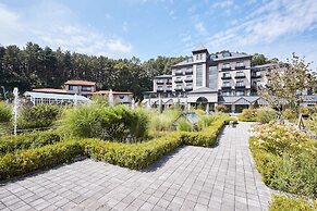 Eden Paradise Hotel