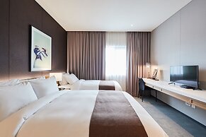 Eden Paradise Hotel