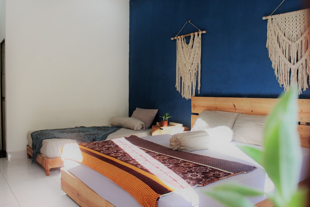 Oke Baik Hostel