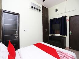 OYO 17293 Country Residency