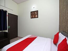 OYO 17293 Country Residency