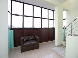 OYO 17293 Country Residency
