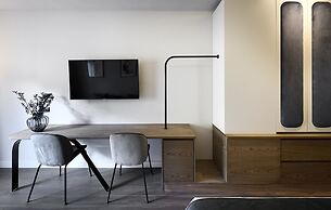 Roomore Apartments