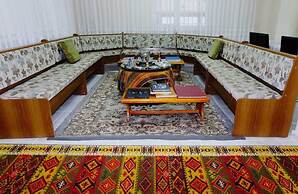 Sarimese Hotel
