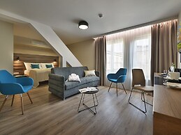 EA Hotel New Town