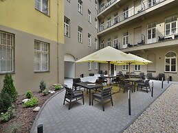 EA Hotel New Town