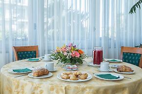 Hotel Holidays