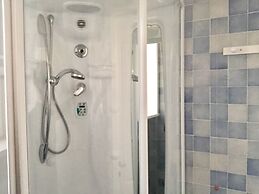 Luxury Suite 36