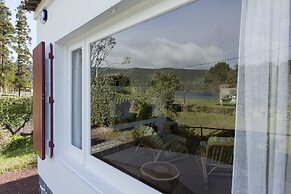 Sete Cidades Lake Lodge