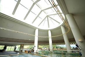 Sunhills Hotel