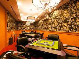 Sunhills Hotel