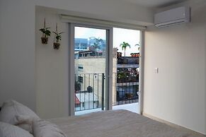 Condo Niza 266 by MDR