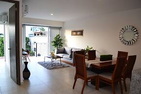 Condo Niza 266 by MDR