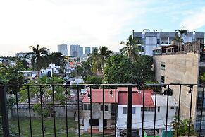 Condo Niza 266 by MDR