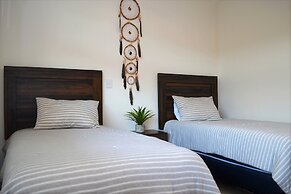 Condo Niza 266 by MDR