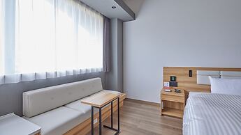 Southern City Hotel