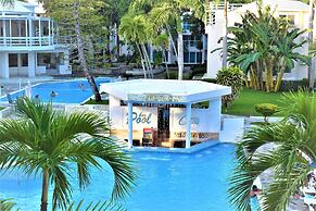 Tropical Casa Laguna