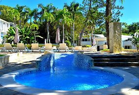 Tropical Casa Laguna