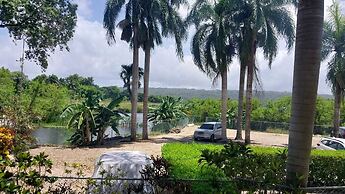 Tropical Casa Laguna