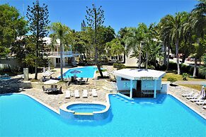 Tropical Casa Laguna