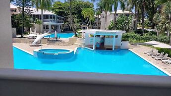 Tropical Casa Laguna