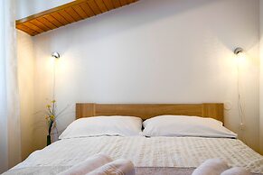 Split Apartments with Hotel Service
