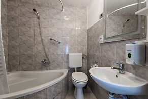 Split Apartments with Hotel Service