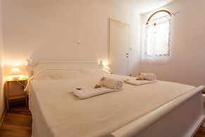 Split Apartments with Hotel Service