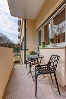 Split Apartments with Hotel Service