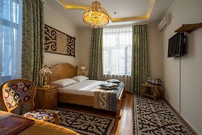 Navat Hotel