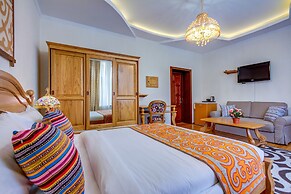 Navat Hotel