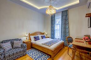 Navat Hotel