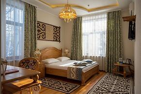 Navat Hotel