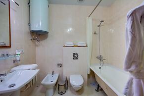 Navat Hotel