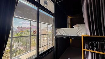 Room 22 Hostel - near Chinatown
